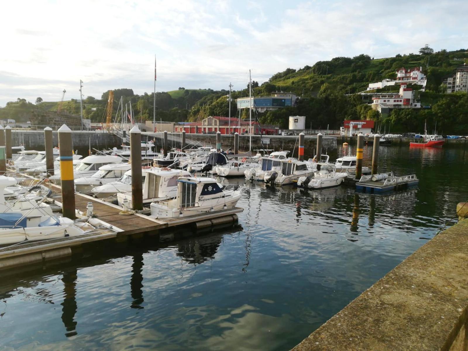 Apartamento Patxike Con Plaza De Garaje Apartment Bermeo Luaran gambar